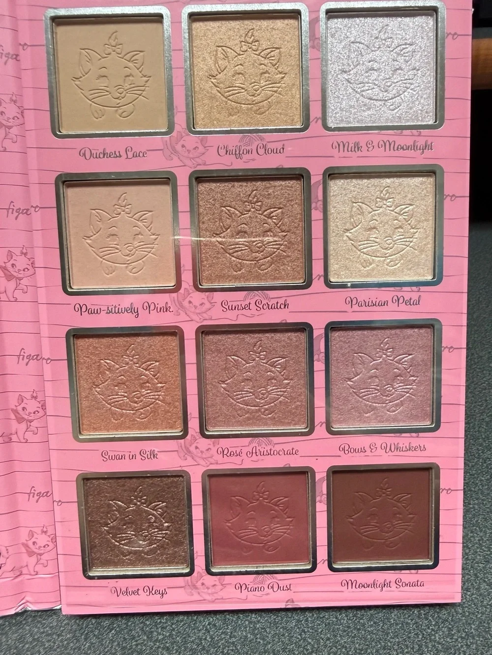 Disney The Aristocats Marie Eyeshadow Palette *NEW